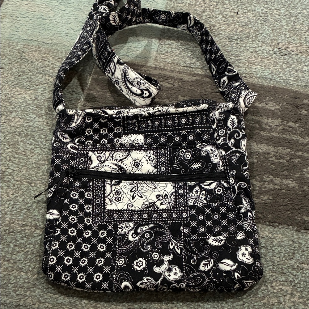 Black & White Paisley Crossbody Bag - Quilted Fabric